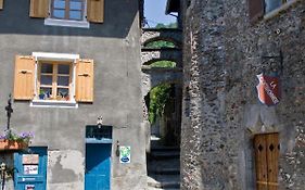 Au Cheval Blanc - appartements et chambres d'hôtes