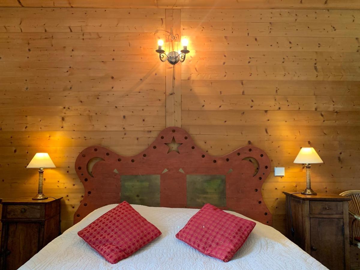 Au Cheval Blanc - appartements et chambres d'hôtes Albertville Extérieur photo